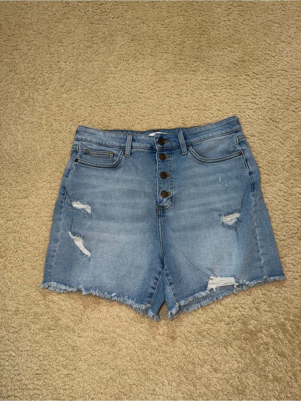 🔹LC Lauren Conrad Distressed Jean Shorts🔹